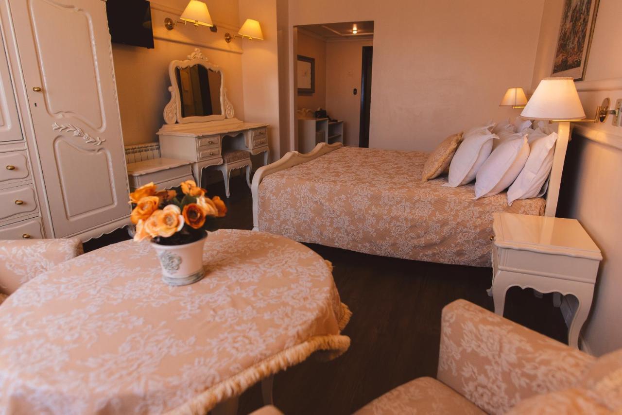 Hotel Renar フライブルゴ エクステリア 写真